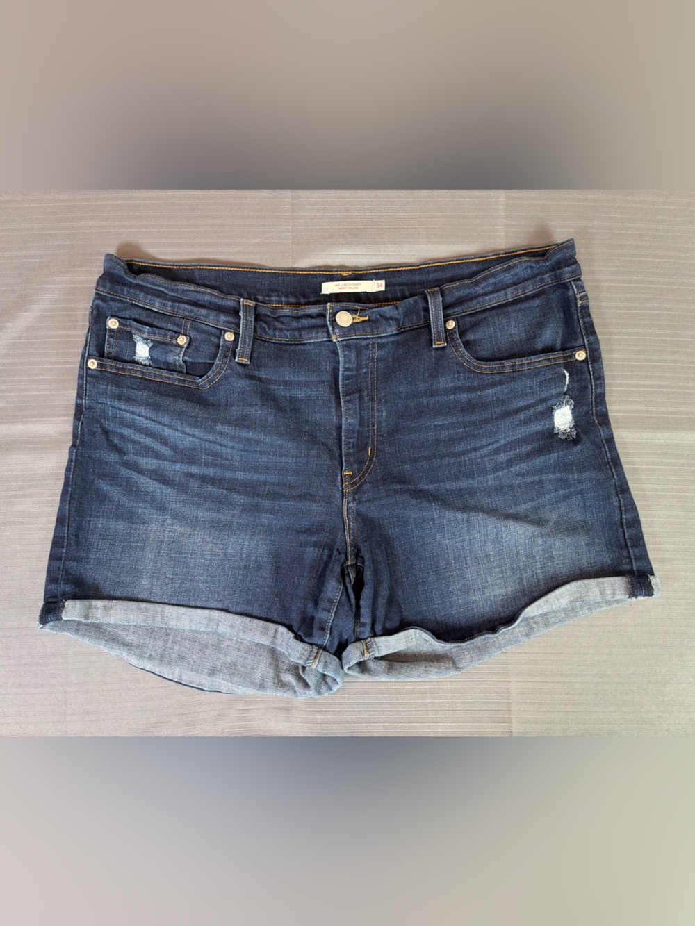 Levi’s Mid Length Denim Shorts W34 Dark Indigo Distressed